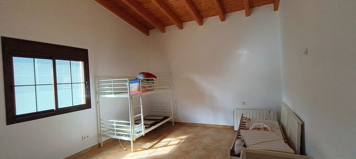 3 bedroom Finca/Country House for sale in Estepona with garage - € 899,000 (Ref: 9733306)