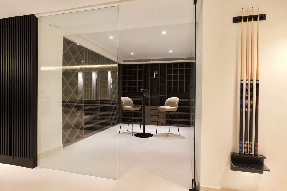 7 sovrum Villa till salu i Benahavis med pool garage - 13 500 000 € (Ref: 9733308)