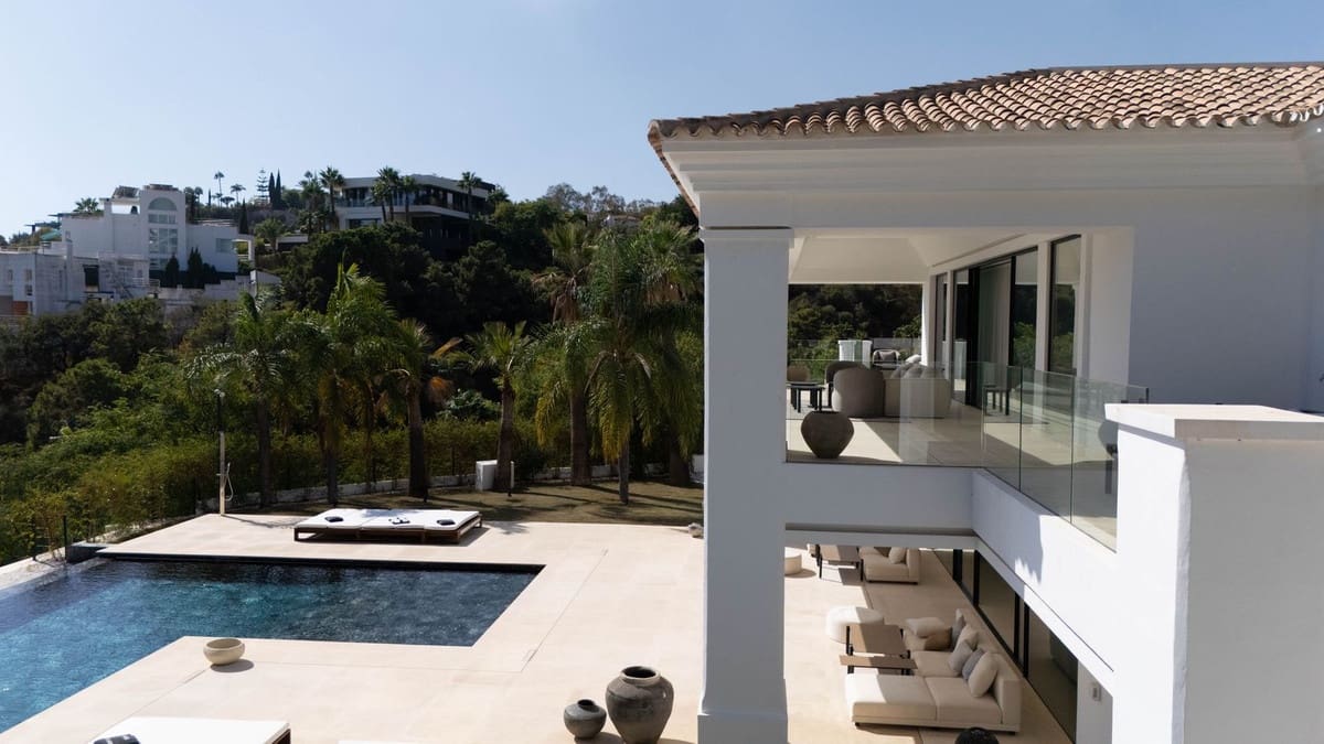 7 sovrum Villa till salu i Benahavis med pool garage - 13 500 000 € (Ref: 9733308)