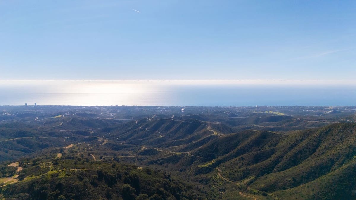 9 bedroom Villa for sale in La Mairena with pool garage - € 12,500,000 (Ref: 9733309)