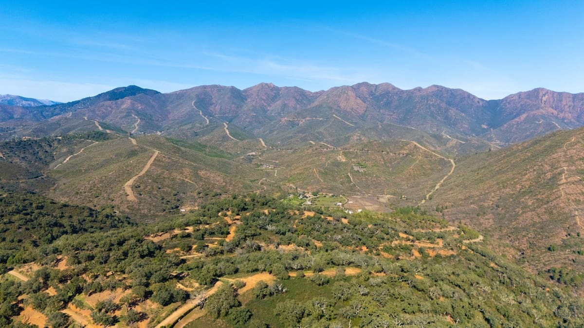 9 bedroom Villa for sale in La Mairena with pool garage - € 12,500,000 (Ref: 9733309)