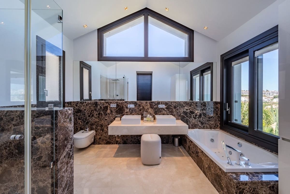 6 bedroom Villa for sale in Los Flamingos with pool garage - € 9,800,000 (Ref: 9733310)