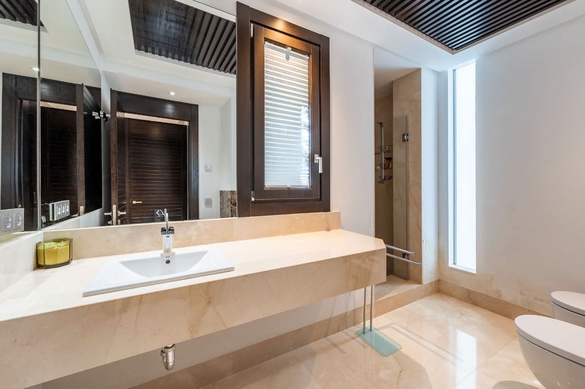 6 bedroom Villa for sale in Los Flamingos with pool garage - € 9,800,000 (Ref: 9733310)