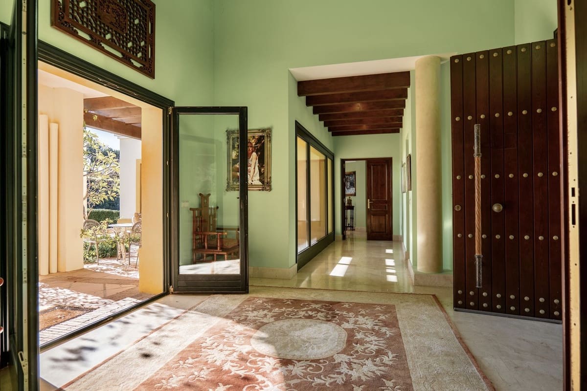 6 bedroom Villa for sale in La Zagaleta with pool garage - € 7,000,000 (Ref: 9733311)