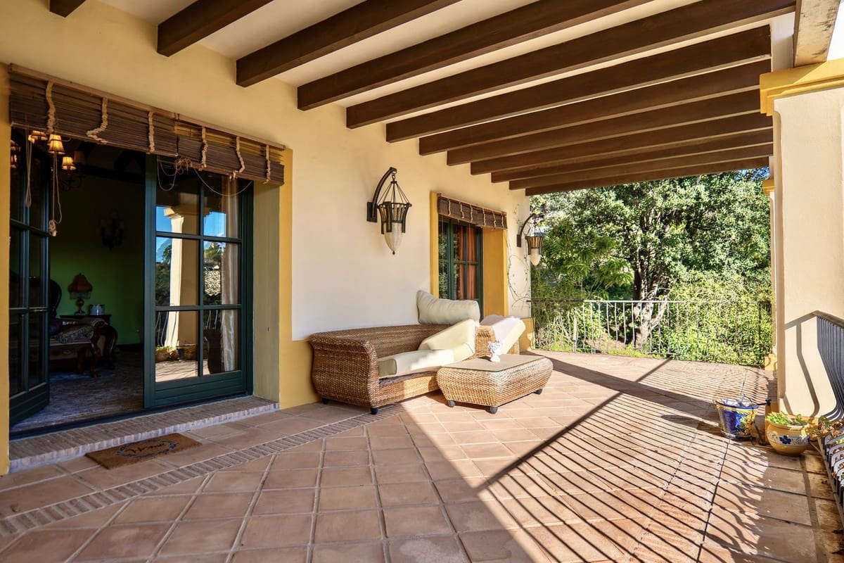 6 bedroom Villa for sale in La Zagaleta with pool garage - € 7,000,000 (Ref: 9733311)