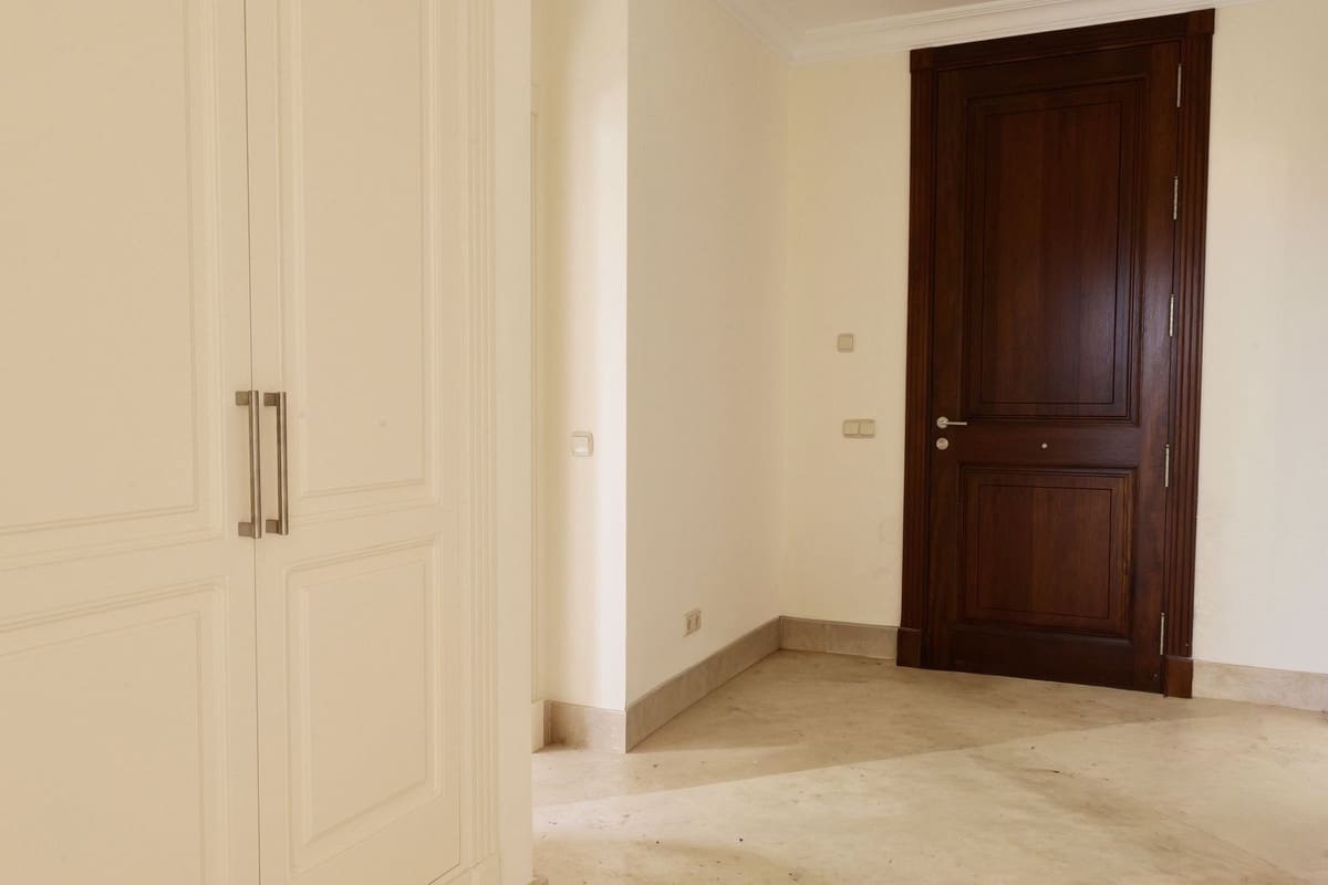 6 bedroom Villa for sale in Los Arqueros with pool garage - € 4,750,000 (Ref: 9733314)