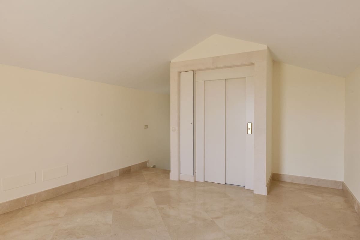 6 bedroom Villa for sale in Los Arqueros with pool garage - € 4,750,000 (Ref: 9733314)