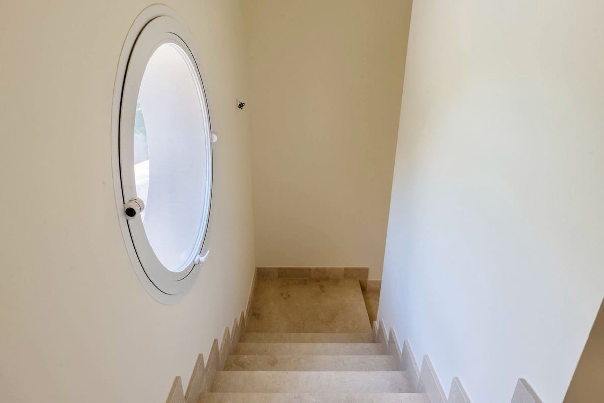 6 bedroom Villa for sale in Los Arqueros with pool garage - € 4,750,000 (Ref: 9733314)