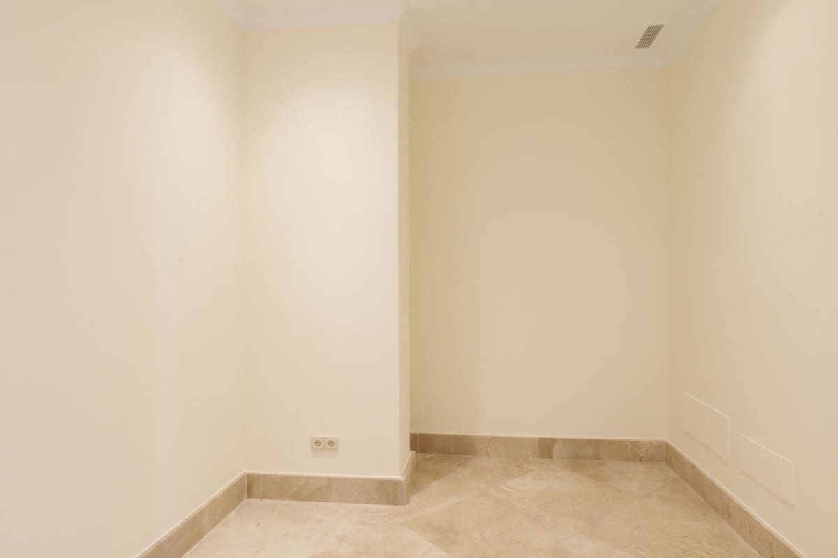 6 bedroom Villa for sale in Los Arqueros with pool garage - € 4,750,000 (Ref: 9733314)