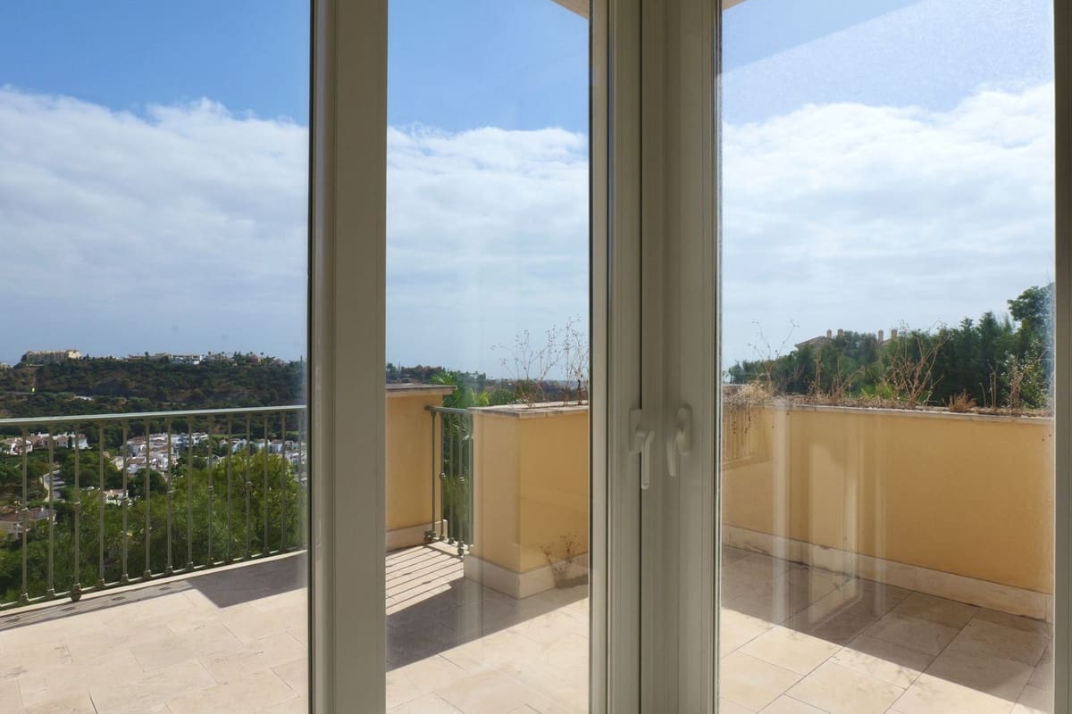 6 bedroom Villa for sale in Los Arqueros with pool garage - € 4,750,000 (Ref: 9733314)