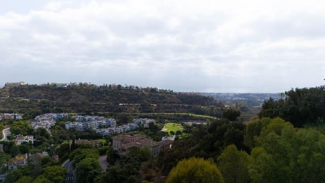 6 makuuhuone Huvila myytävänä paikassa Los Arqueros, Benahavís mukana uima-altaan 
autotalli - 4 750 000 € (Ref: 9733314)