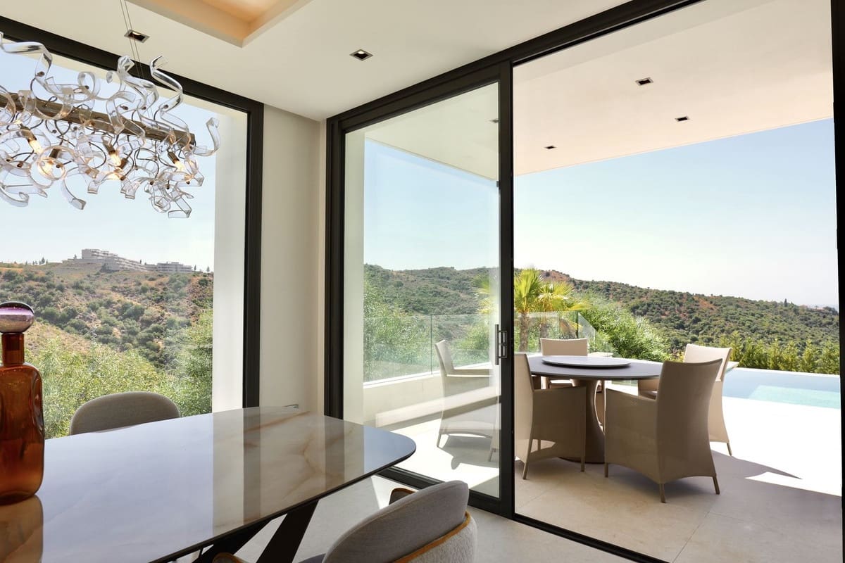 6 sovrum Villa till salu i Benahavis med pool garage - 4 695 000 € (Ref: 9733315)