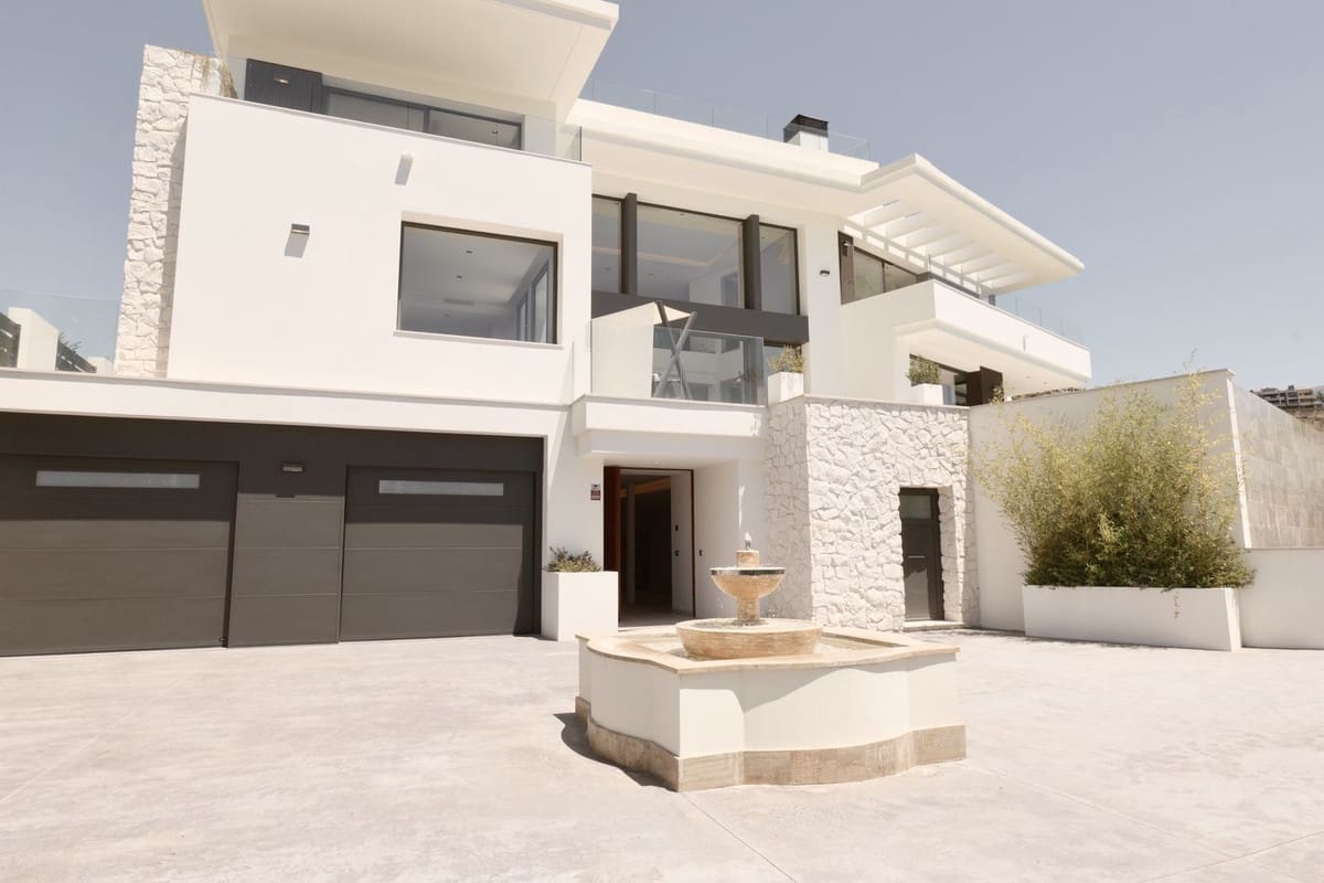 6 sovrum Villa till salu i Benahavis med pool garage - 4 695 000 € (Ref: 9733315)
