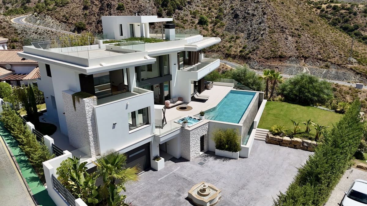 6 sovrum Villa till salu i Benahavis med pool garage - 4 695 000 € (Ref: 9733315)