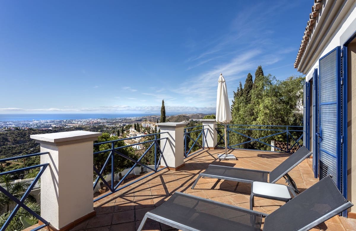 7 sovrum Villa till salu i Benahavis med pool garage - 4 500 000 € (Ref: 9733316)