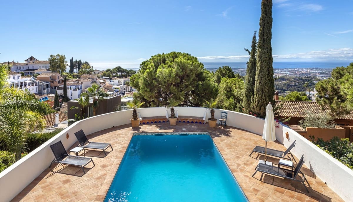 7 sovrum Villa till salu i Benahavis med pool garage - 4 500 000 € (Ref: 9733316)