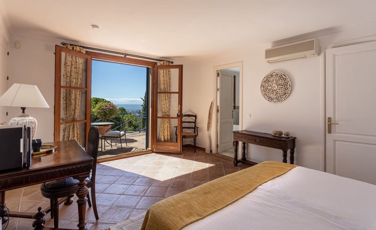 7 sovrum Villa till salu i Benahavis med pool garage - 4 500 000 € (Ref: 9733316)