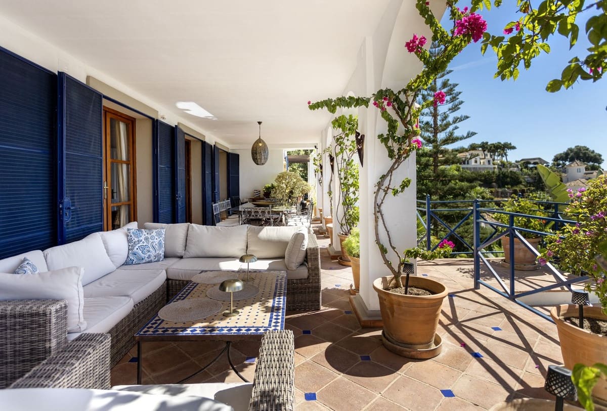 7 sovrum Villa till salu i Benahavis med pool garage - 4 500 000 € (Ref: 9733316)