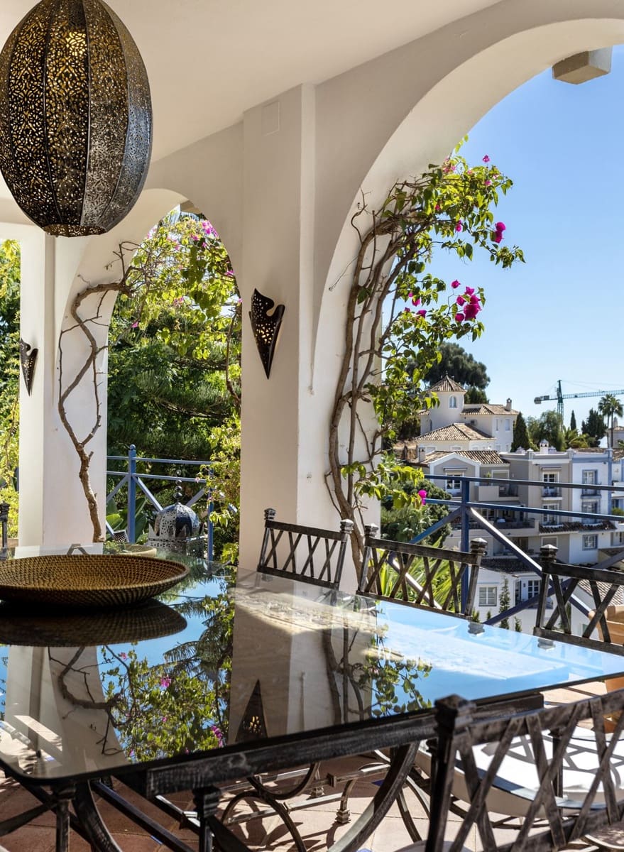 7 sovrum Villa till salu i Benahavis med pool garage - 4 500 000 € (Ref: 9733316)