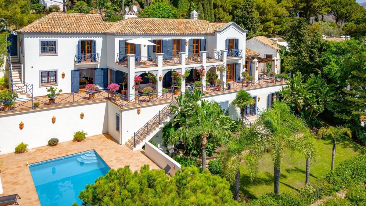 7 sovrum Villa till salu i Benahavis med pool garage - 4 500 000 € (Ref: 9733316)