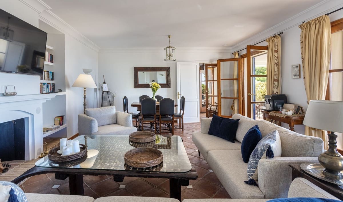 7 sovrum Villa till salu i Benahavis med pool garage - 4 500 000 € (Ref: 9733316)