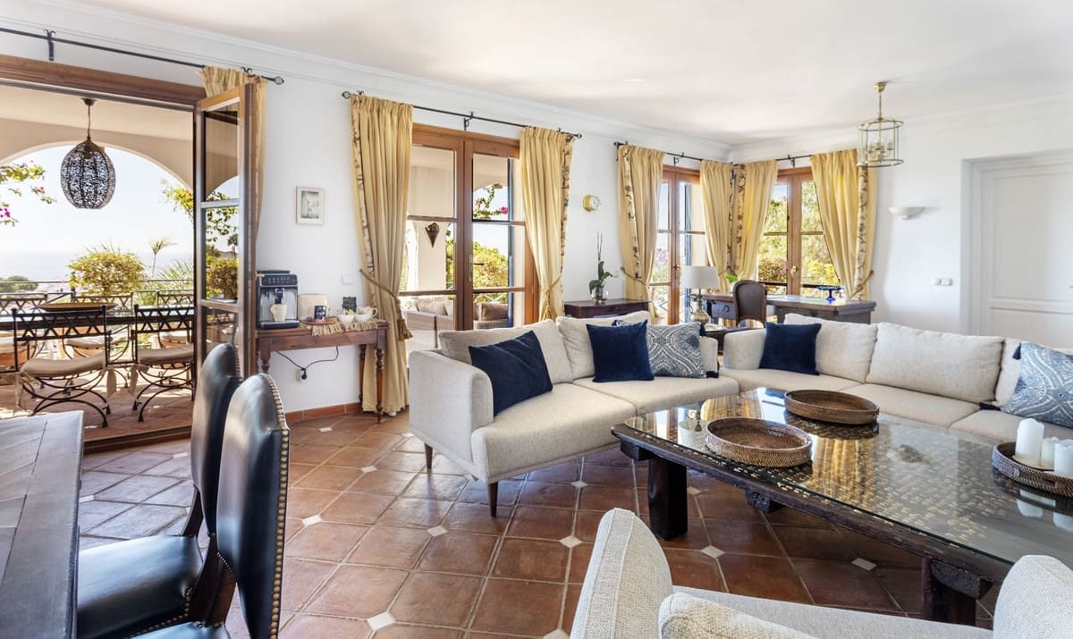 7 sovrum Villa till salu i Benahavis med pool garage - 4 500 000 € (Ref: 9733316)