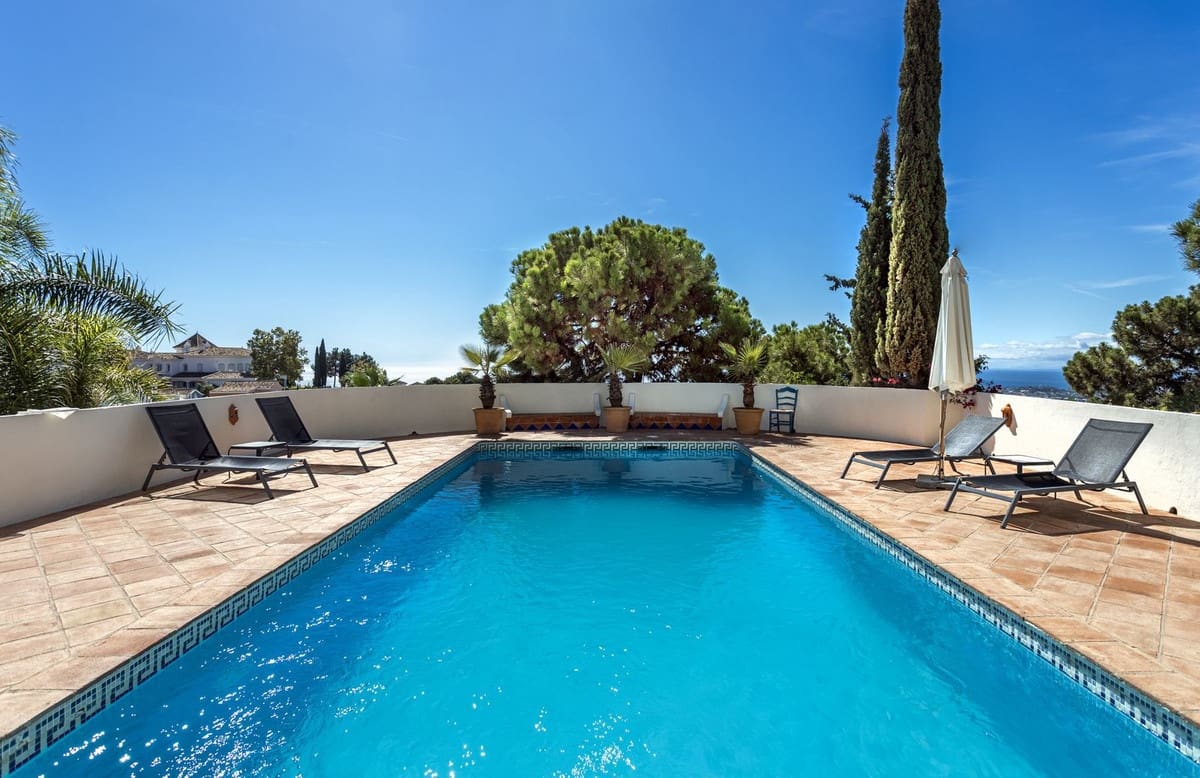 7 sovrum Villa till salu i Benahavis med pool garage - 4 500 000 € (Ref: 9733316)