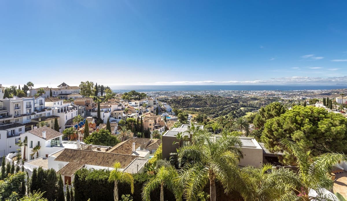 7 sovrum Villa till salu i Benahavis med pool garage - 4 500 000 € (Ref: 9733316)