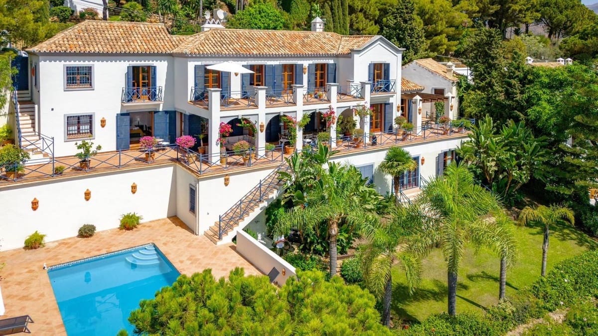 7 sovrum Villa till salu i Benahavis med pool garage - 4 500 000 € (Ref: 9733316)