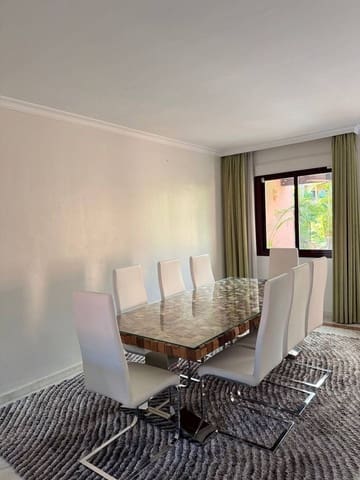 4 quarto Casa em Banda para arrendamento para férias em Marbella com piscina Garagem - 4 500 € (Ref: 9733317)