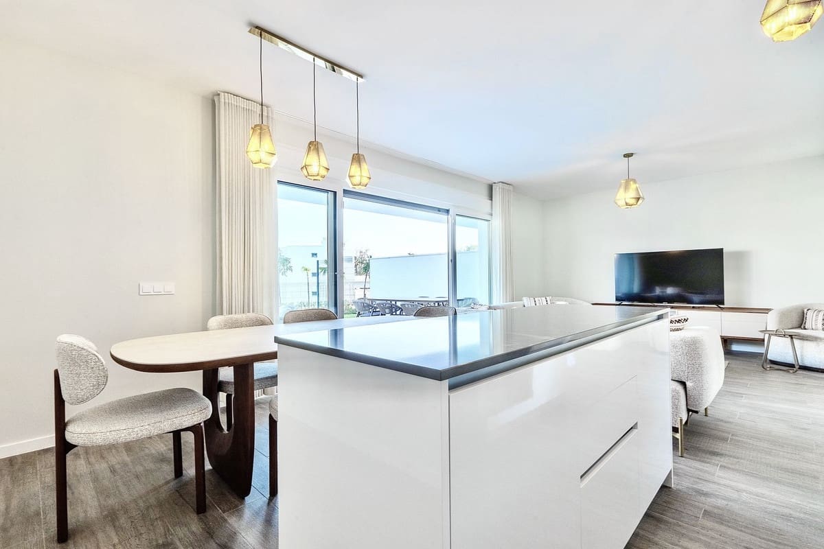 3 bedroom Apartment for holiday rental in Cancelada with pool garage - € 2,000 (Ref: 9733318)