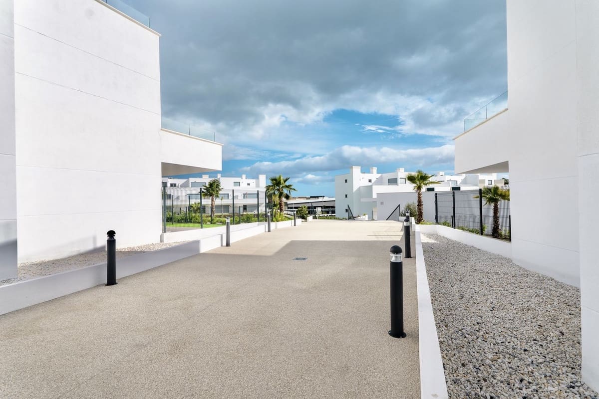 3 bedroom Apartment for holiday rental in Cancelada with pool garage - € 2,000 (Ref: 9733318)