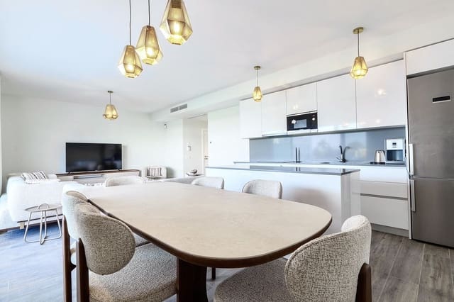 3 sovrum Lägenhet för semesterbostäder i Cancelada, Estepona med pool garage - 2 000 € (Ref: 9733318)