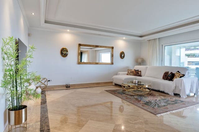 3 soverom Penthouse til salgs i Puerto Banus, Marbella med svømmebasseng garasje - € 2 330 000 (Ref: 9733319)