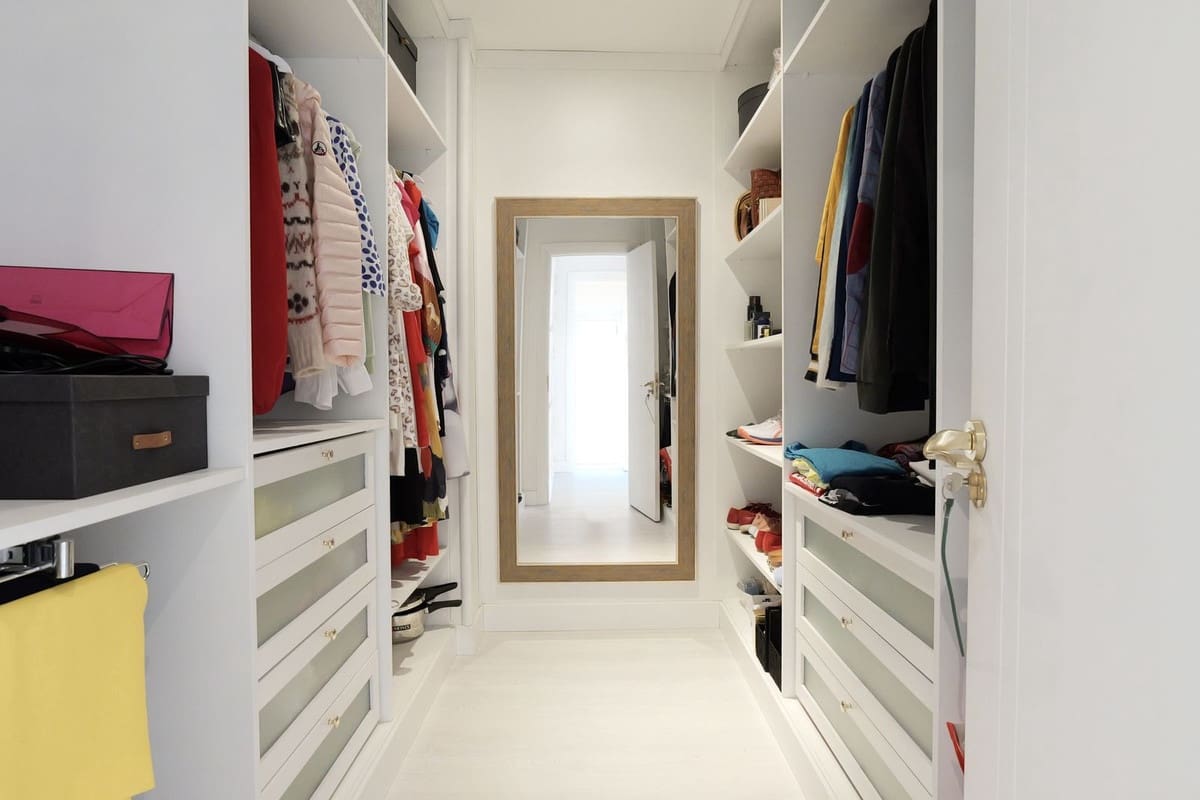 3 bedroom Penthouse for holiday rental in Puerto Banus with pool garage - € 1,800 (Ref: 9733320)