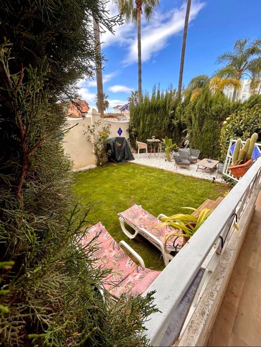 1 bedroom Apartment for holiday rental in Las Chapas with pool - € 1,100 (Ref: 9733321)