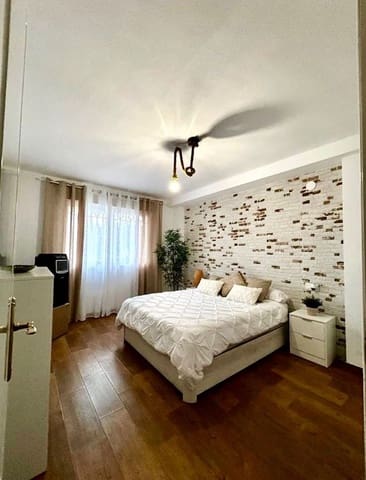   1 soveværelse   ferieLejlighed i Las Chapas, Marbella med   swimmingpool   - € 1.100 (Ref: 9733321)