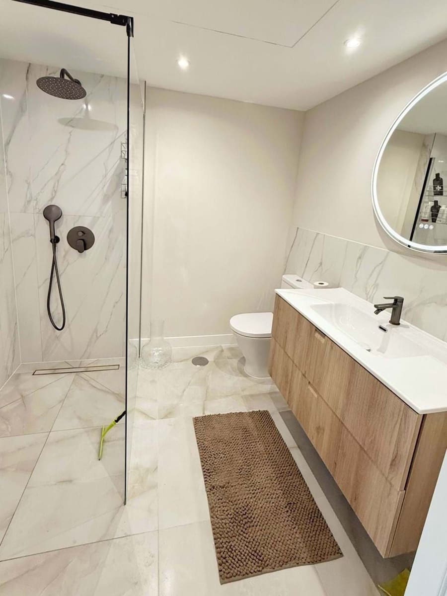 2 bedroom Apartment for holiday rental in Estepona with pool garage - € 750 (Ref: 9733322)