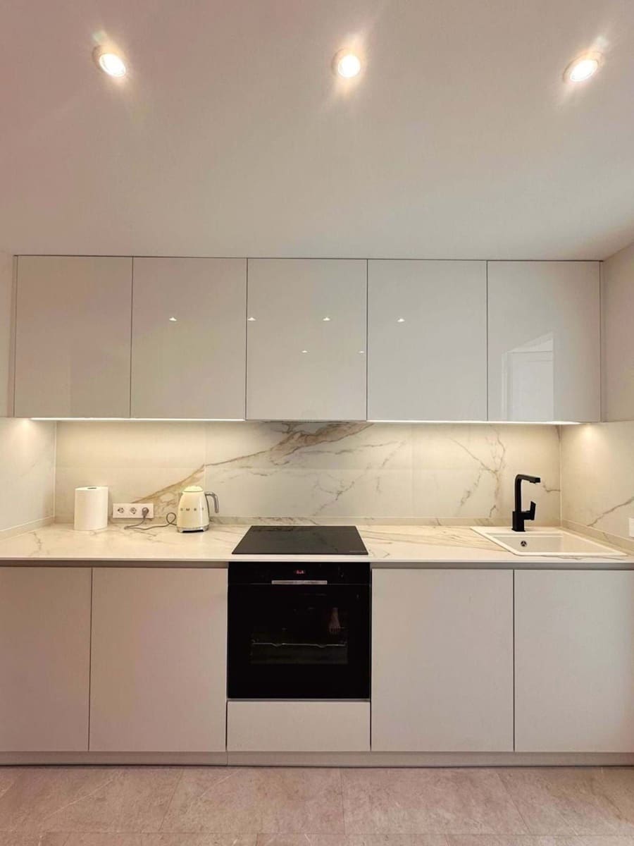 2 bedroom Apartment for holiday rental in Estepona with pool garage - € 750 (Ref: 9733322)