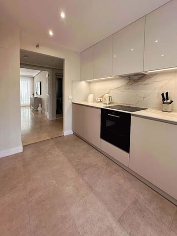 2 sovrum Lägenhet för semesterbostäder i Estepona med pool garage - 750 € (Ref: 9733322)