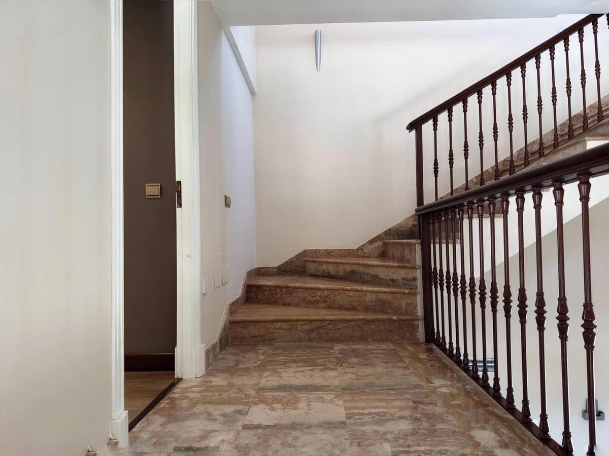 5 bedroom Villa for rent in La Zagaleta with pool garage - € 19,500 (Ref: 9733323)