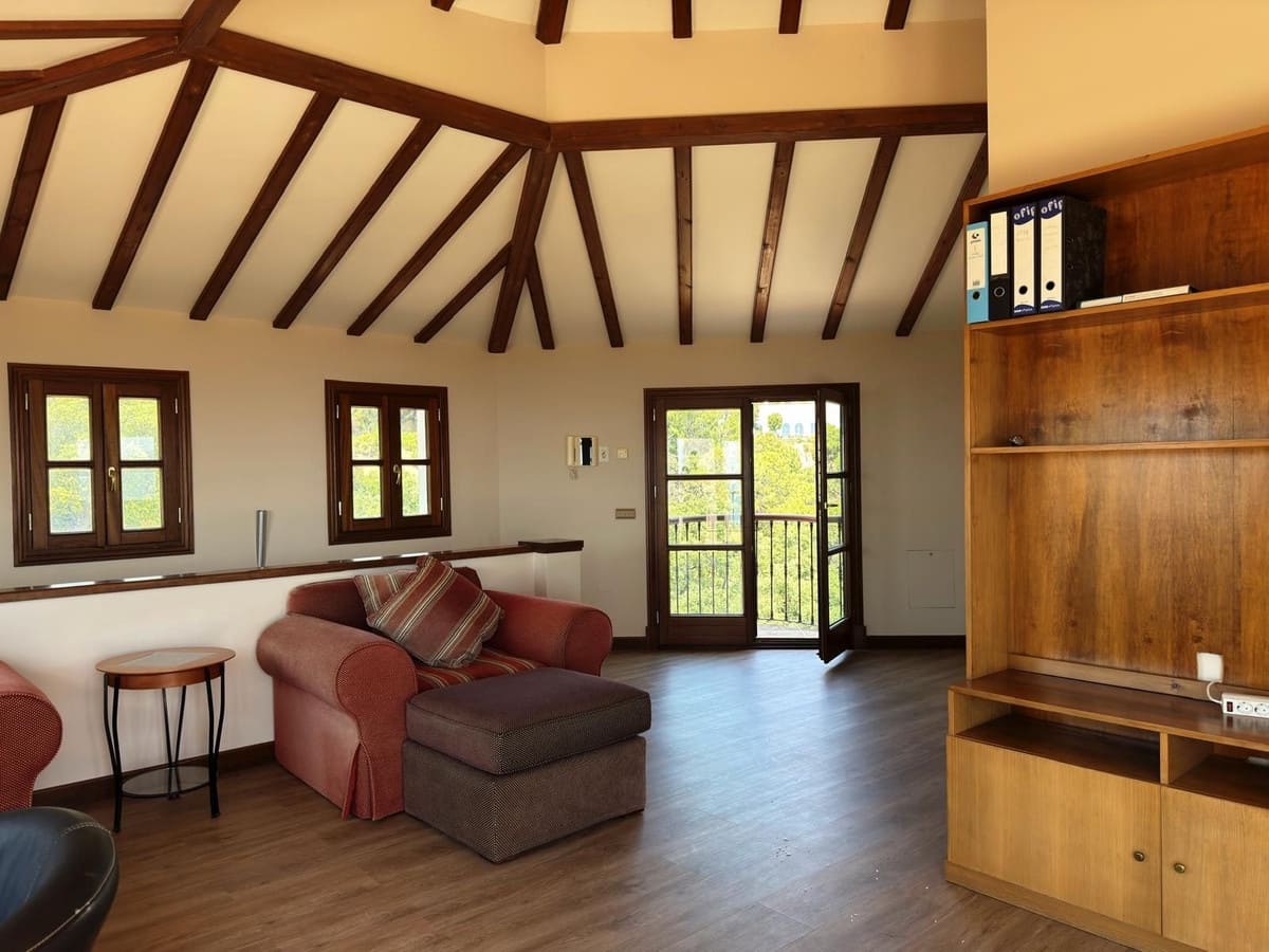 5 bedroom Villa for rent in La Zagaleta with pool garage - € 19,500 (Ref: 9733323)