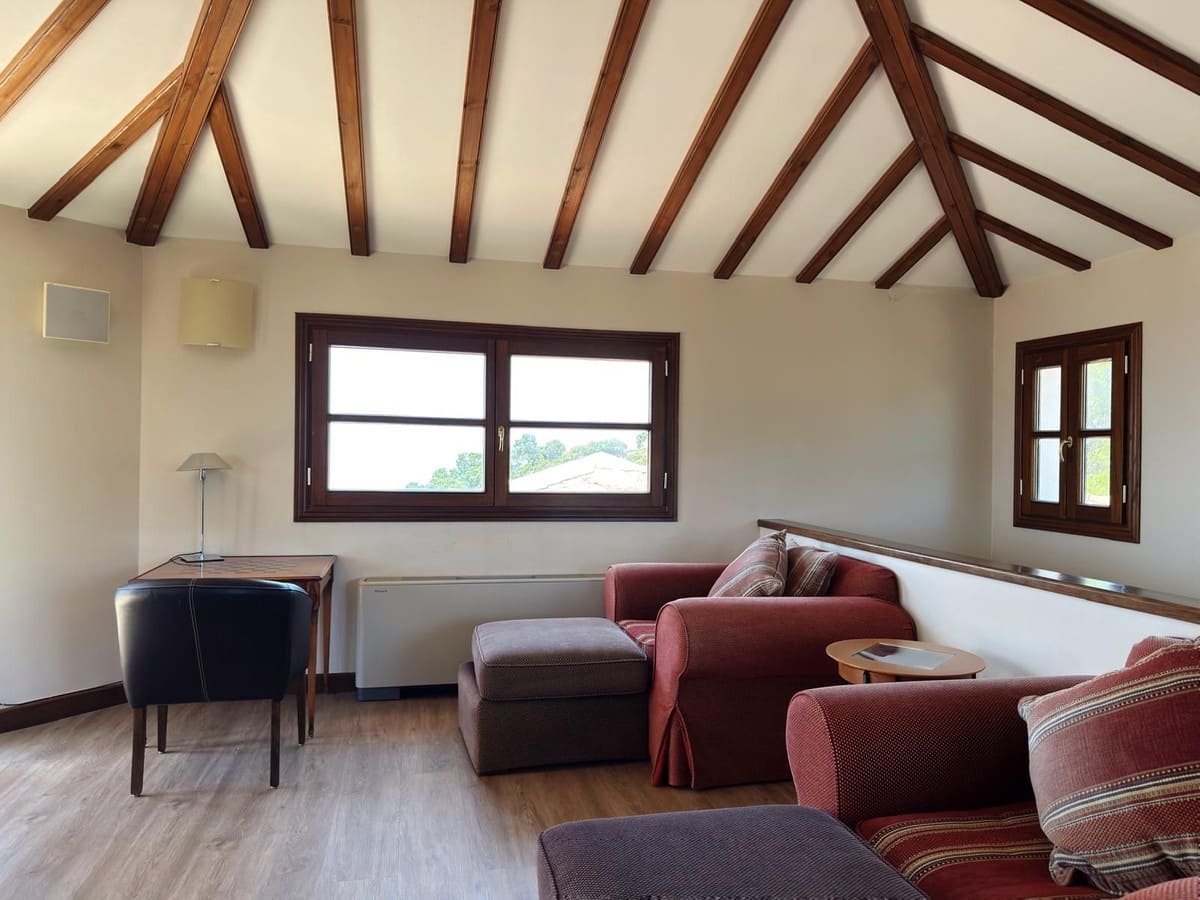 Villa/Maison de 5 chambres de location de vacances à La Zagaleta avec piscine garage - 10 000 € (Ref: 9733324)