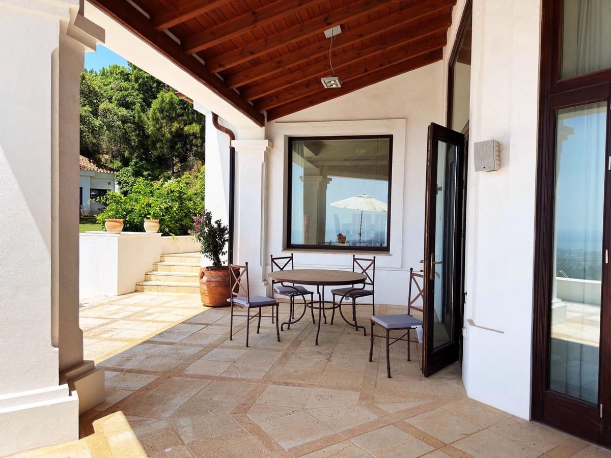 Villa/Maison de 5 chambres de location de vacances à La Zagaleta avec piscine garage - 10 000 € (Ref: 9733324)