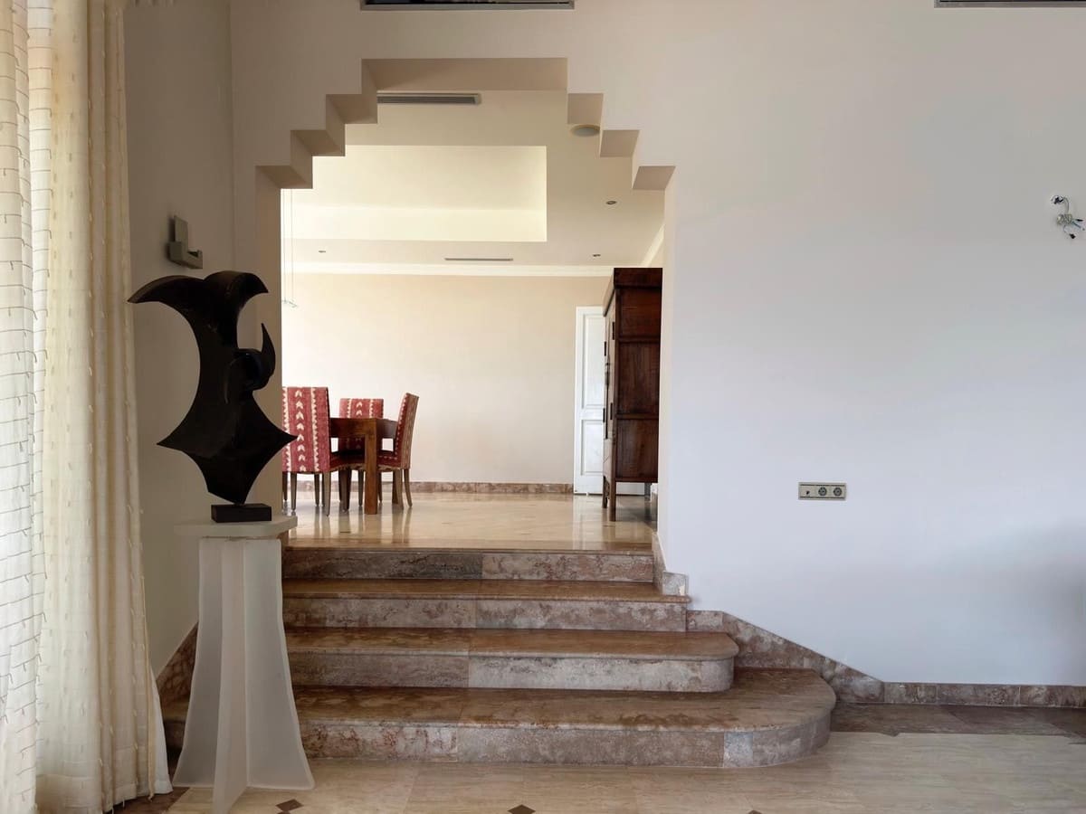 Villa/Maison de 5 chambres de location de vacances à La Zagaleta avec piscine garage - 10 000 € (Ref: 9733324)