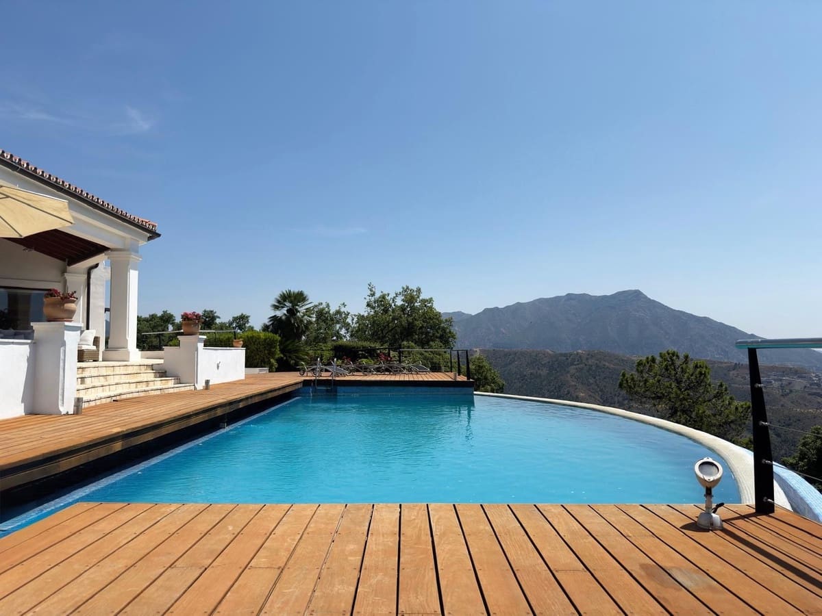 5 bedroom Villa for holiday rental in La Zagaleta with pool garage - € 10,000 (Ref: 9733324)