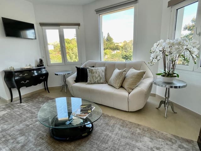 7 sypialnia Willa do wynajęcia w San Pedro de Alcantara, Marbella z basenem garażem - 16 000 € (Ref: 9733326)