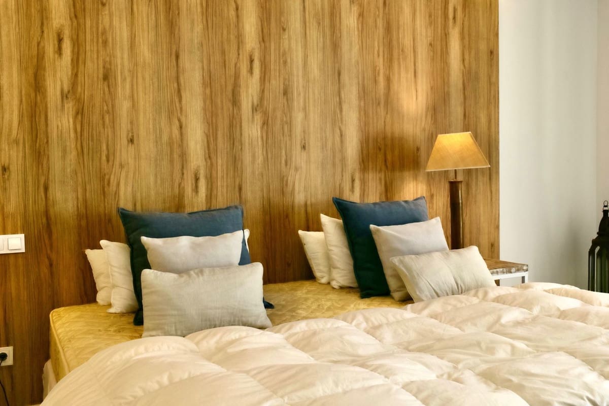 4 bedroom Villa for rent in Casares with pool garage - € 15,000 (Ref: 9733327)