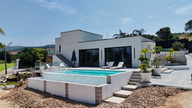 4 sypialnia Willa do wynajęcia w Casares z basenem garażem - 15 000 € (Ref: 9733327)