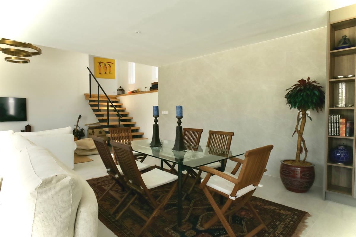 4 bedroom Villa for rent in Casares with pool garage - € 15,000 (Ref: 9733327)